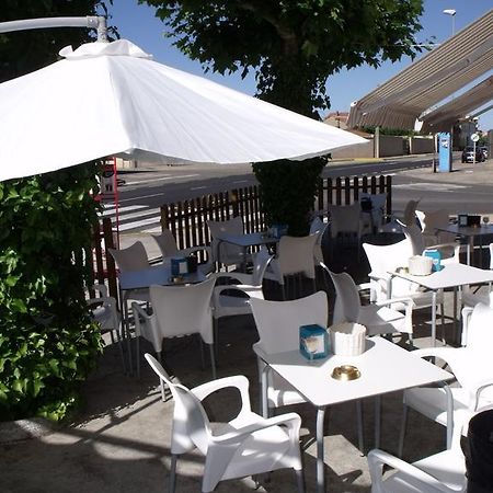 Hostal Salones Victoria Santa Marina del Rey エクステリア 写真