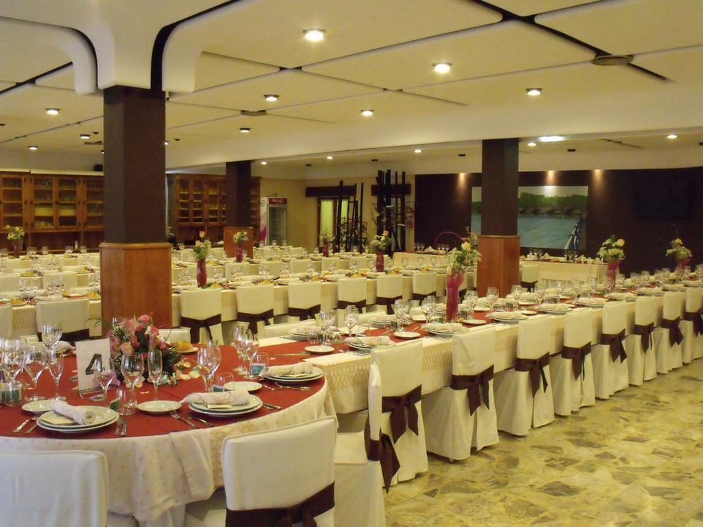 Hostal Salones Victoria Santa Marina del Rey エクステリア 写真